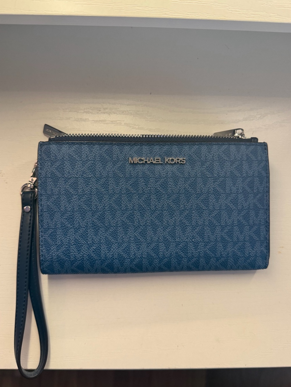 Michael Kors Navy Blue Signature Wristlet Clutch/Wallet